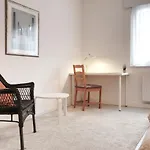Schicke & Helle In 뮬하임안더루