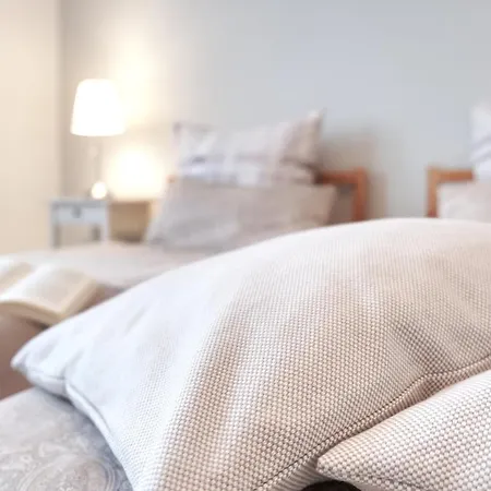 Schicke & Helle In *